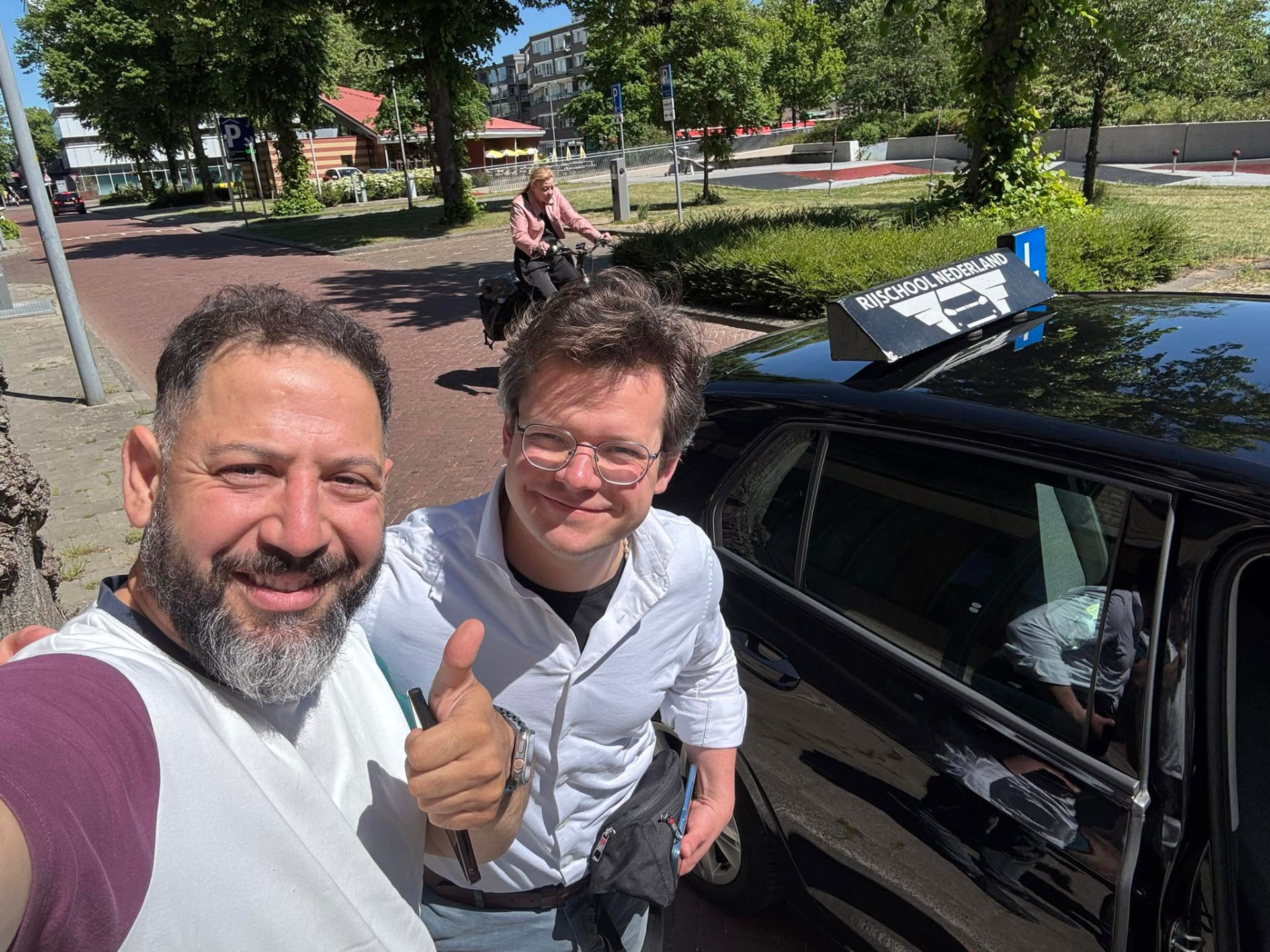 Rustige sfeer tijdens een rijles bij RijschoolNed