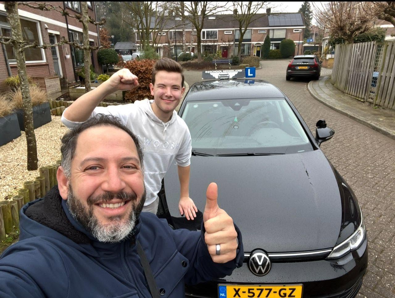 Rijles bij RijschoolNed in Apeldoorn